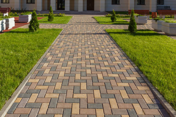 Best Driveway Pavers Cost  in Fmington, AR